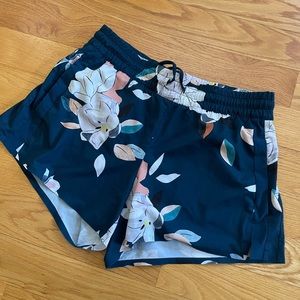 Athleta athletic shorts size 8